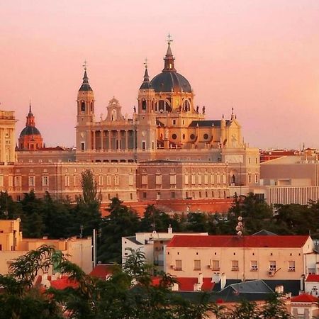 Abracadabra Suites Madrid Bagian luar foto