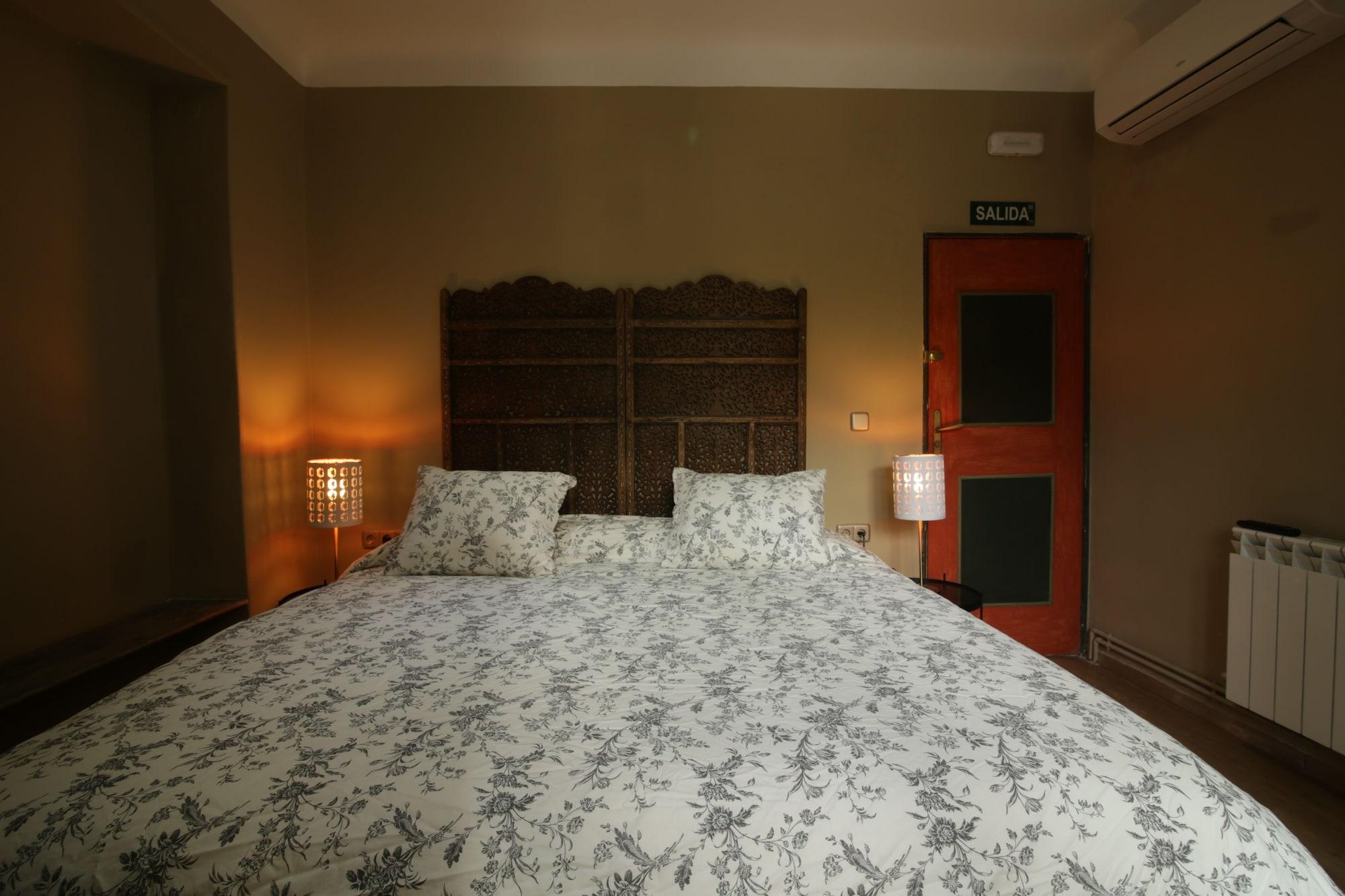 Abracadabra Suites Madrid Bagian luar foto