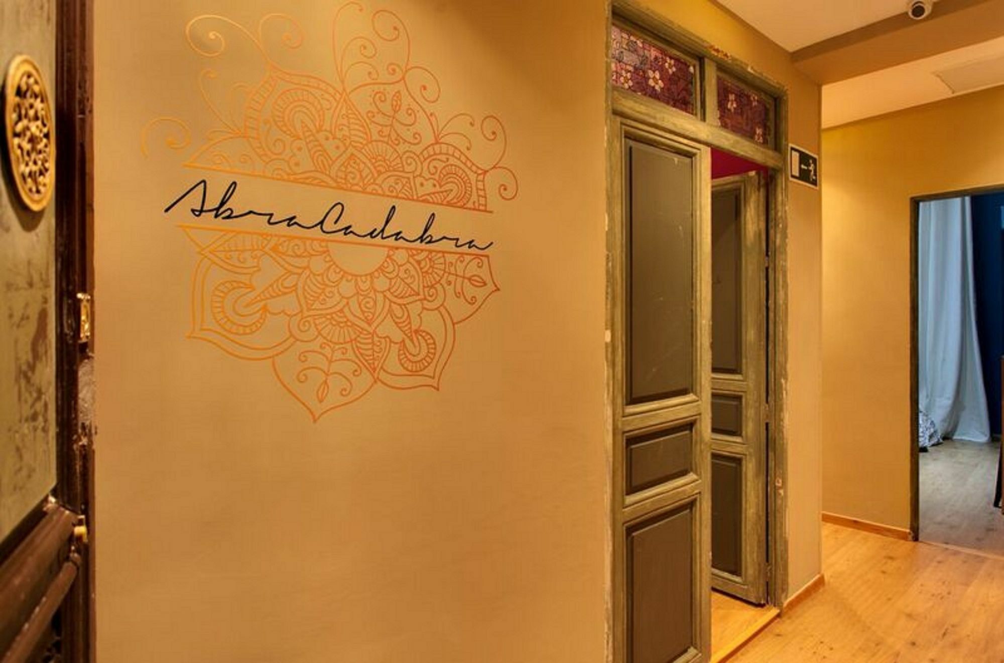 Abracadabra Suites Madrid Bagian luar foto