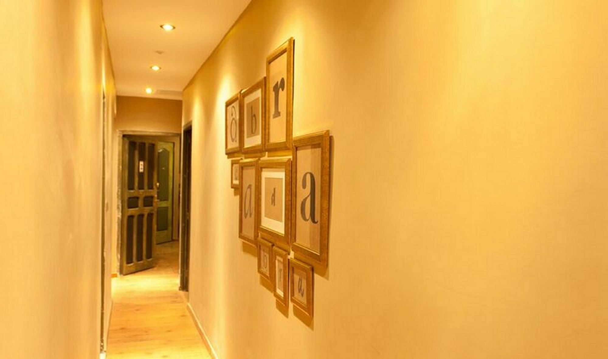 Abracadabra Suites Madrid Bagian luar foto